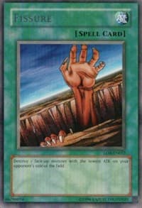 Fissure - Legend of Blue Eyes White Dragon (Worldwide English) - YuGiOh card