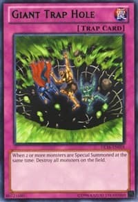Giant Trap Hole (Green) - Duelist League Promo - YuGiOh card
